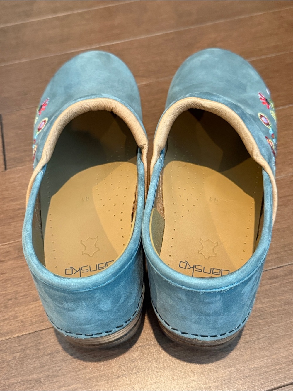 Women’s Dansko Pro Earthybuck Embroidered Blue Boho Clog Shoe, Euro 41 (US 10) - Picture 4 of 5